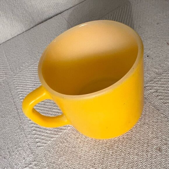 2 Vtg Federal F  Milk Glass Coffee Cup Mug Heat Proof Straight D Handle. - Picture 6 of 16